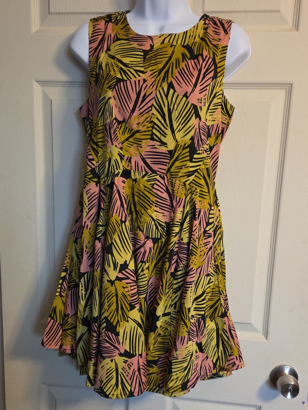 Bar III Tropical Floral Palm Leaf Skater Dress Size Medium